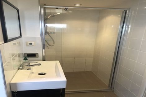 Photo of property in 41 Norwood Road, Bayswater, Auckland, 0622