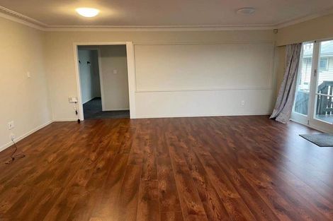 Photo of property in 305 Te Atatu Road, Te Atatu South, Auckland, 0610