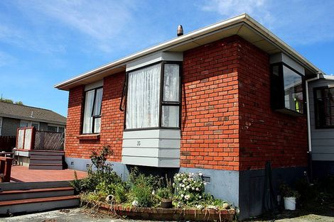 Photo of property in 15 Suffolk Place, Balclutha, 9230