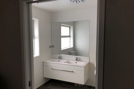 Photo of property in 33 Kahuparere Crescent, Pyes Pa, Tauranga, 3112