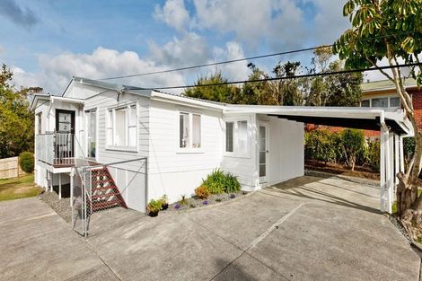 Photo of property in 124 Browns Bay Road, Rothesay Bay, Auckland, 0630