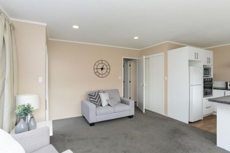 Photo of property in 2/1400 Woodstock Avenue, Mayfair, Hastings, 4122