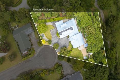 Photo of property in 7-9 Shotover Grove, Waikanae, 5036