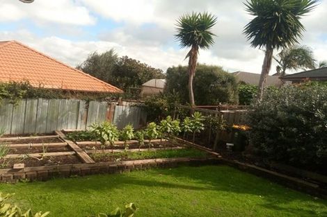 Photo of property in 8 Stellamaris Way, Northpark, Auckland, 2013