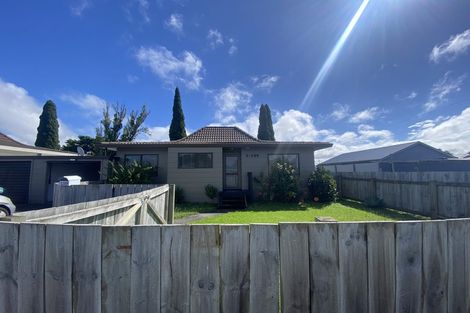 Photo of property in 1/129 Bruce Mclaren Road, Henderson, Auckland, 0612
