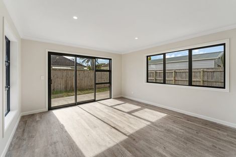 Photo of property in 117a Queen Street West, Levin, 5510