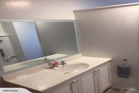 Photo of property in 2/218 Onepu Road, Lyall Bay, Wellington, 6022