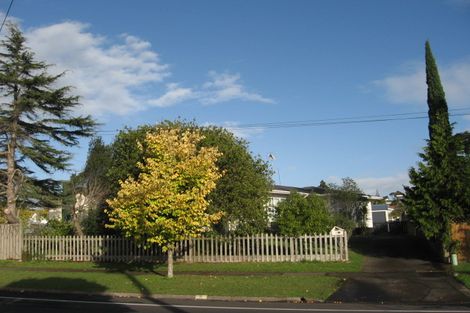 Photo of property in 21 Gossamer Drive, Pakuranga Heights, Auckland, 2010