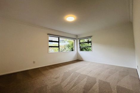 Photo of property in 5 Anchor Place, Beach Haven, Auckland, 0626