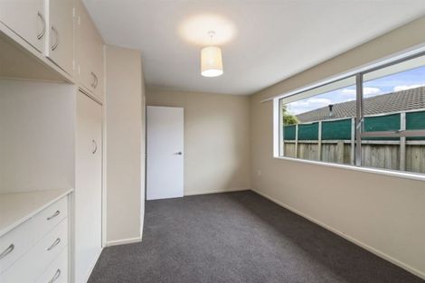 Photo of property in 35 Larnach Street, Waimairi Beach, Christchurch, 8083