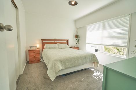 Photo of property in 1/12 Lake Road, Northcote, Auckland, 0627