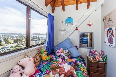 Photo of property in 4 Durness Place, Red Beach, 0932