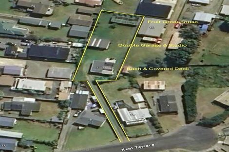 Photo of property in 3 Kent Terrace, Foxton Beach, Foxton, 4815