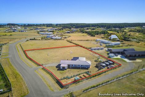 Photo of property in 21 Mowhia Grove, Waitarere, Levin, 5510