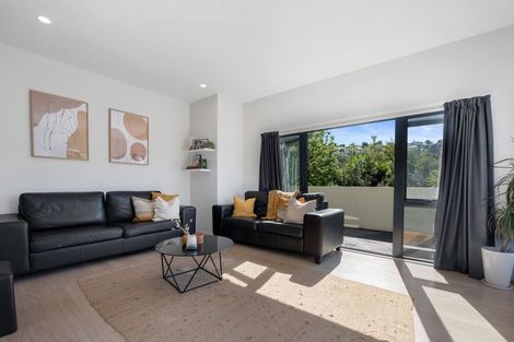 Photo of property in 5/19 Langana Avenue, Browns Bay, Auckland, 0630