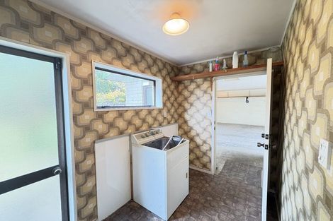 Photo of property in 2/90 Royal View Road, Te Atatu South, Auckland, 0610