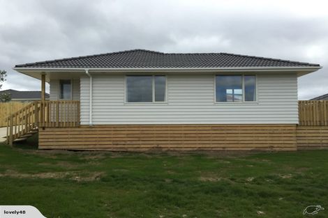 Photo of property in 68a Kelman Road, Kelston, Auckland, 0602