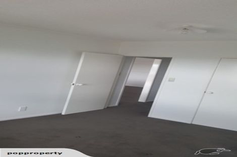 Photo of property in 11a Rahopara Street, Castor Bay, Auckland, 0620