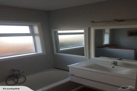 Photo of property in 54 Effingham Street, North New Brighton, Christchurch, 8083