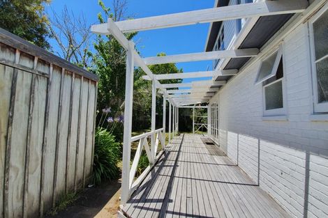 Photo of property in 70 Norwood Road, Bayswater, Auckland, 0622
