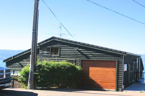 Photo of property in 19 Waru Street, Khandallah, Wellington, 6035