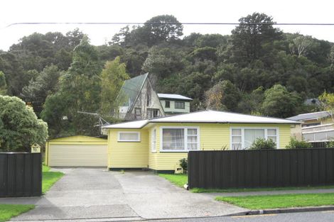 Photo of property in 37 Horoeka Street, Stokes Valley, Lower Hutt, 5019