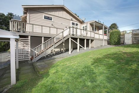 Photo of property in 110 Hastings Street, Halcombe, Feilding, 4779