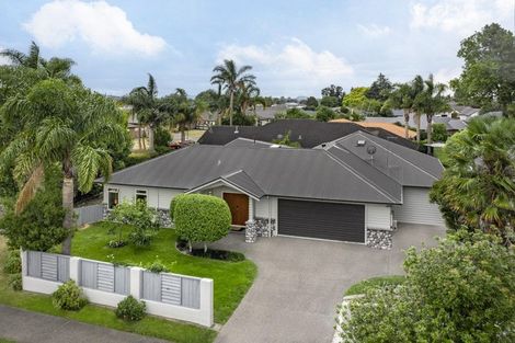 Photo of property in 2 Merlot Place, Rototuna, Hamilton, 3210