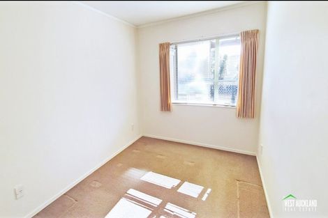 Photo of property in 23a Captain Scott Road, Glen Eden, Auckland, 0602