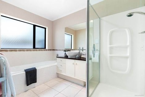 Photo of property in 109 Middlefield Drive, Flat Bush, Auckland, 2016