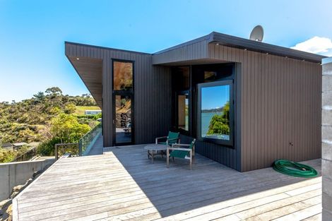 Photo of property in 90 Harbour View Road, Coromandel, 3581