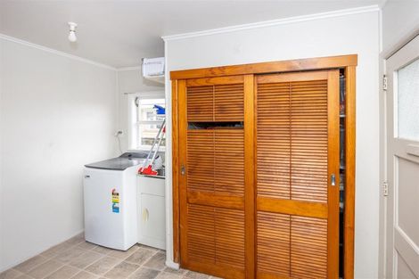 Photo of property in 4 Mount View Road, Melville, Hamilton, 3206