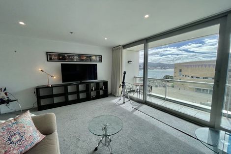 Photo of property in Portal Apartments, 6a/42 Cable Street, Te Aro, Wellington, 6011