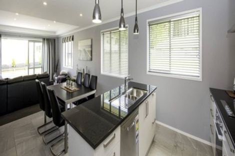 Photo of property in 23 Robert Might Road, Kumeu, 0810