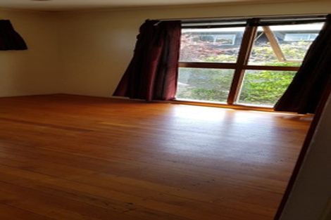 Photo of property in 212 Forrest Hill Road, Forrest Hill, Auckland, 0620