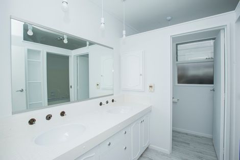 Photo of property in 53 Grant Road, Whataupoko, Gisborne, 4010