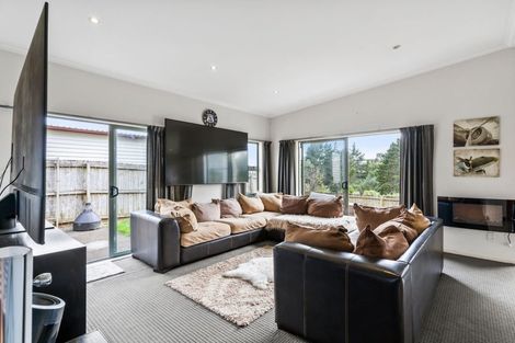 Photo of property in 22 Kokako Rise, Papakura, 2110