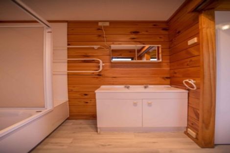 Photo of property in 1384 East Coast Road, Redvale, Albany, 0794