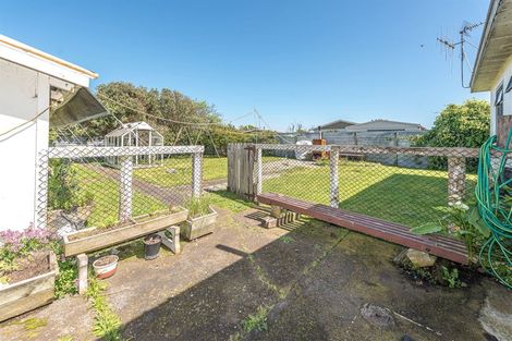 Photo of property in 19 Bignell Street, Gonville, Whanganui, 4501