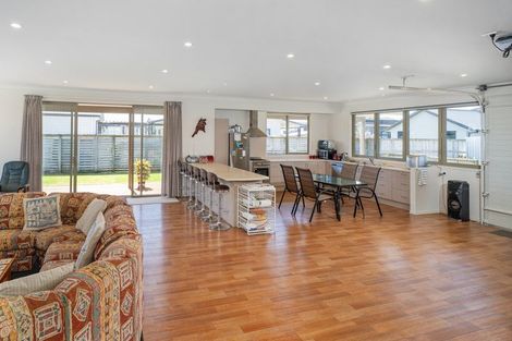 Photo of property in 140 Ngaio Drive, Matarangi, Whitianga, 3592