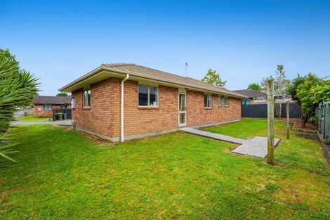 Photo of property in 10a Cade Place, Weymouth, Auckland, 2103