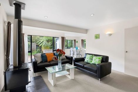 Photo of property in 99a Redoubt Road, Goodwood Heights, Auckland, 2105
