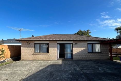 Photo of property in 93 Farquhar Road, Glendene, Auckland, 0602