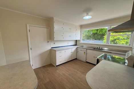 Photo of property in 9 Viscount Place, West End, Palmerston North, 4412