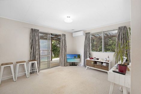 Photo of property in 3 Rongomau Lane, Raumati South, Paraparaumu, 5032