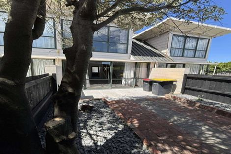 Photo of property in 2/86 Picton Avenue, Riccarton, Christchurch, 8011