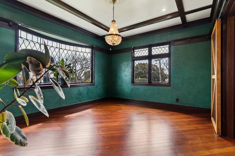 Photo of property in 6 Peverill Crescent, Papatoetoe, Auckland, 2025