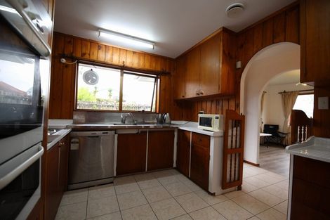 Photo of property in 10 Wesleydale Place, Papakura, 2110