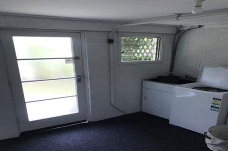 Photo of property in 1/20 Penning Road, Castor Bay, Auckland, 0620