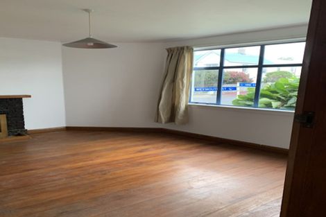 Photo of property in 10 Weymouth Street, New Plymouth, 4310